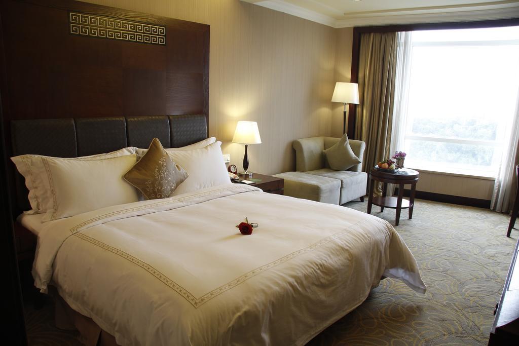 รอยัล มาริน่า พลาซ่า โฮเต็ล Hotel กวางโจว ภายนอก รูปภาพ