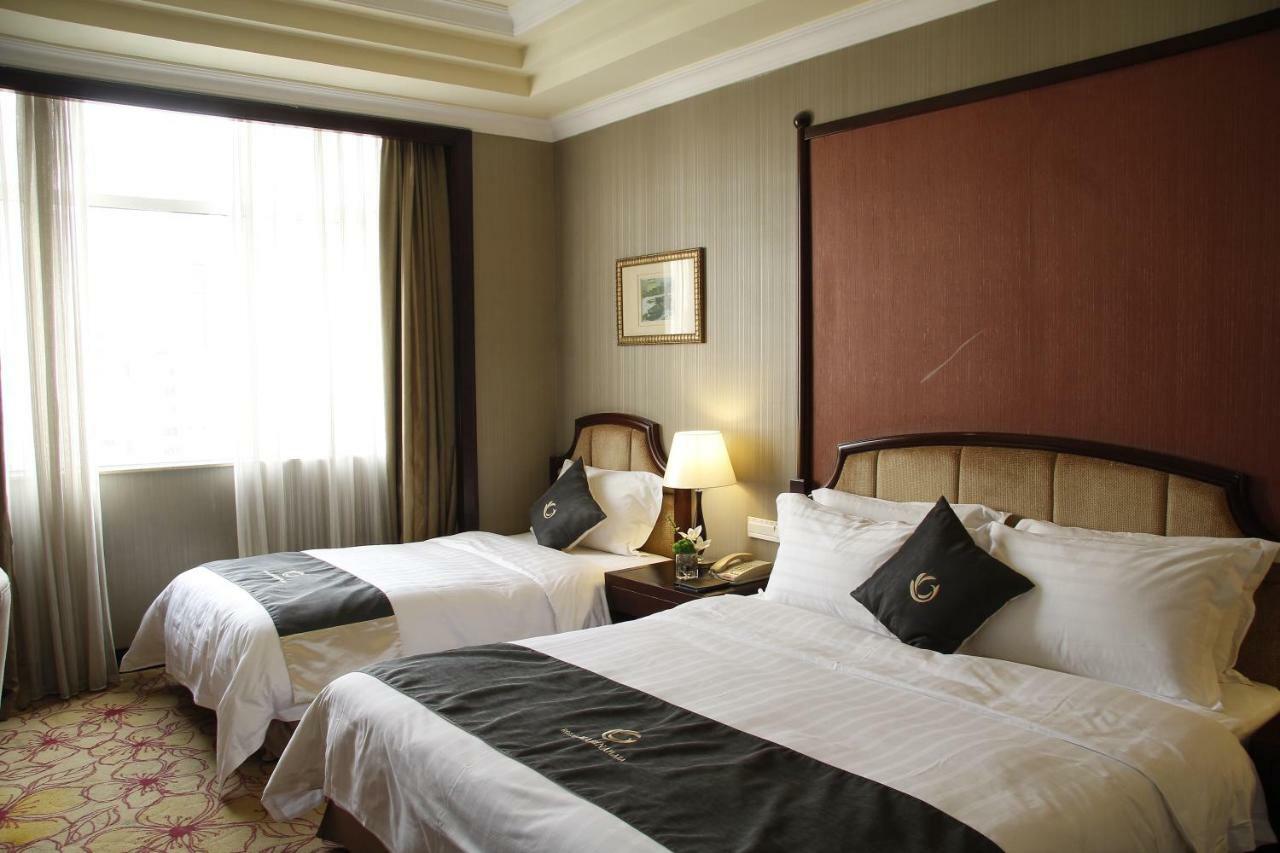 รอยัล มาริน่า พลาซ่า โฮเต็ล Hotel กวางโจว ภายนอก รูปภาพ